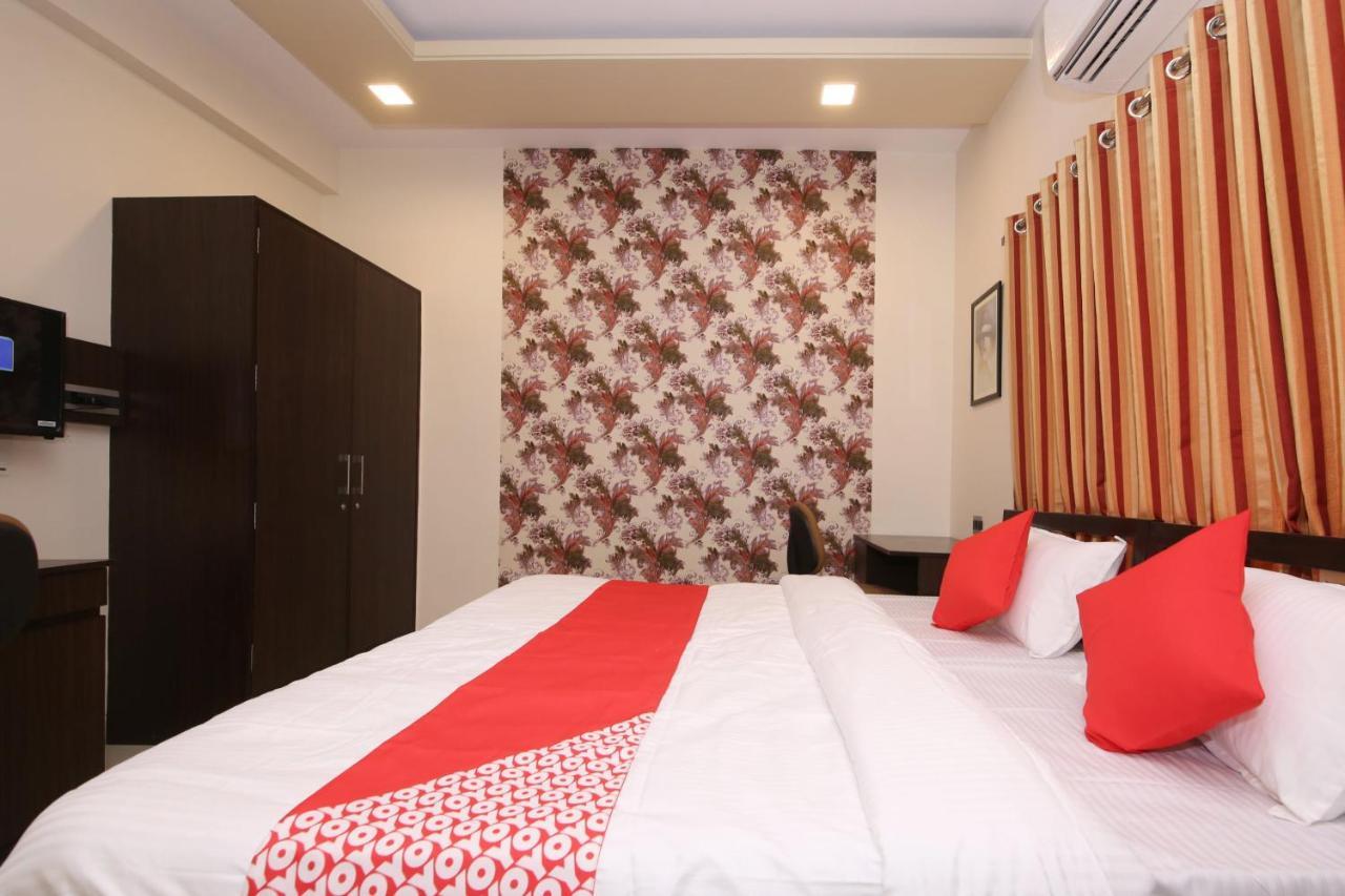Capital O 36691 Hotel Aashirwad Inn Джабалпур Екстериор снимка