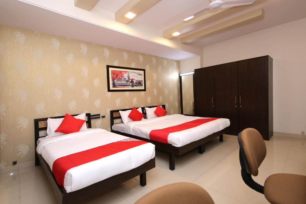 Capital O 36691 Hotel Aashirwad Inn Джабалпур Екстериор снимка